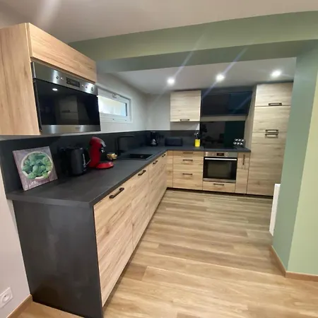 De Julien Et Guylaine * Brantôme