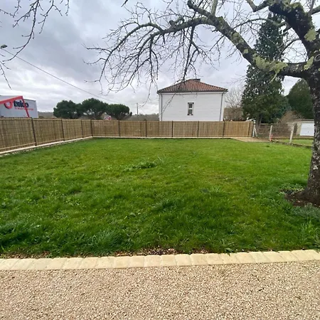 De Julien Et Guylaine Holiday home